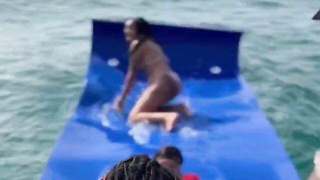 Eating ass in public while on a boat trip