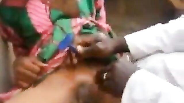 Sugar Daddy Shaving Hausa Girl’s Hairy Pussy And Chopping Her In Public – Part 1 - 5 image