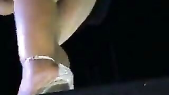 Zodwa Wabantu showing her pussy in public - 1 image