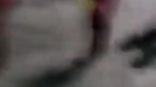 Boobs out as 2 chicks fight in public over a rich man - 3 image