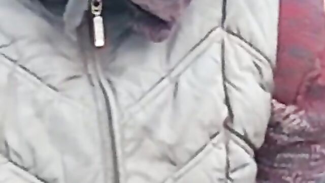 Female passenger runs away from bike rider - 5 image