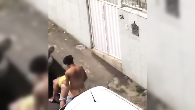 Black couple caught having sex on the street - 2 image