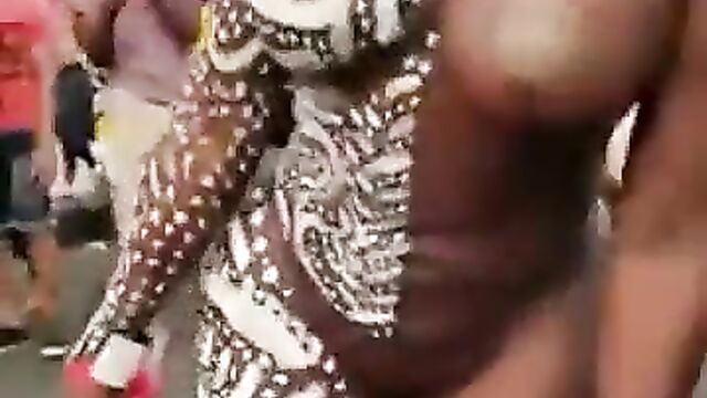 Boobs, Pussy And Ass Exposed In Public As Naked Nigerian Girl Dances At Calabar Carnival