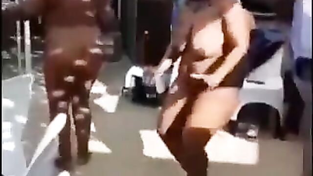 Nude celebration in South Africa - 4 image