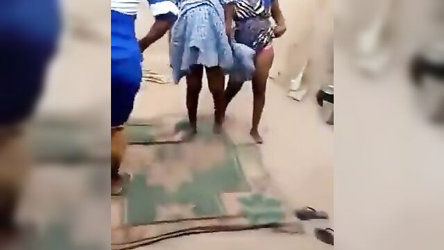 Hausa Sluts dancing and showing their nyash and panties in public - 3 image