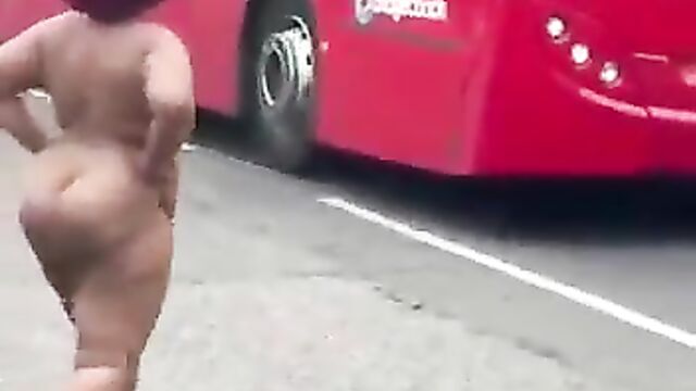 Naked woman on drugs seen in public in London - 1 image