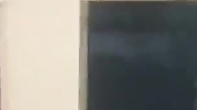 African woman strips naked and runs mad in public in Ireland - 4 image