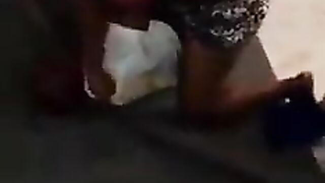 Boobs out: Bini girl caught fighting Yoruba girl - 5 image