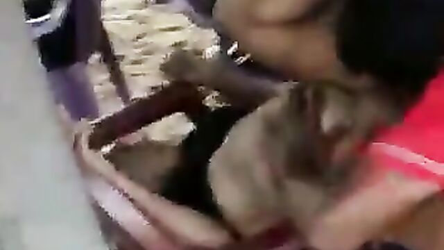 Eating pussy in a public bar - 1 image