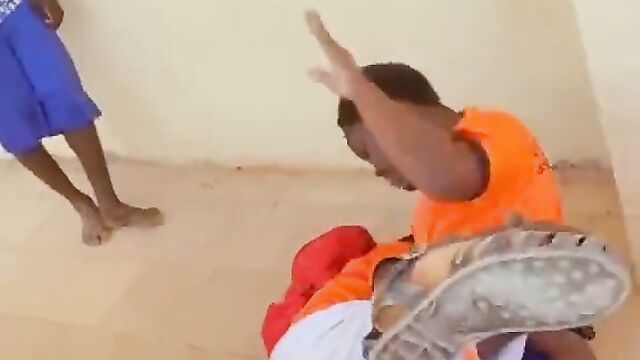 2 spoilt students caught doing naughty things in public - 3 image