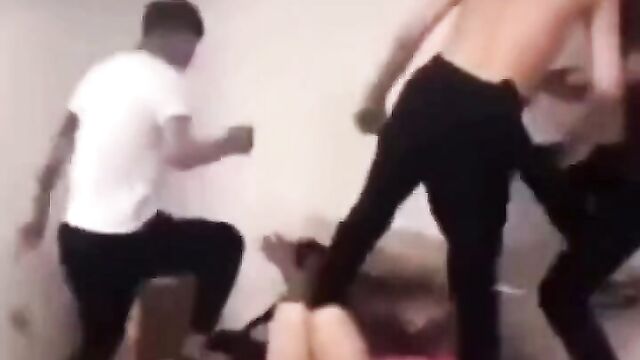 Dude got set up by naked girl