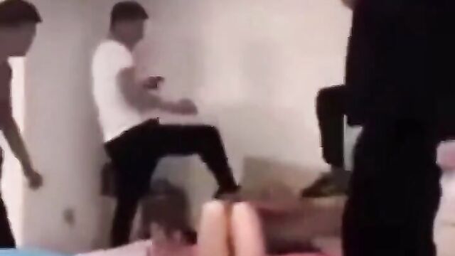 Dude got set up by naked girl - 3 image