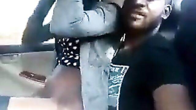 Sex in Uber - 1 image