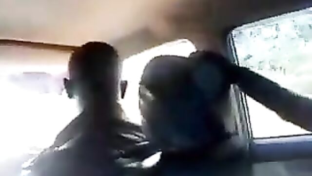 Sex in Uber - 5 image