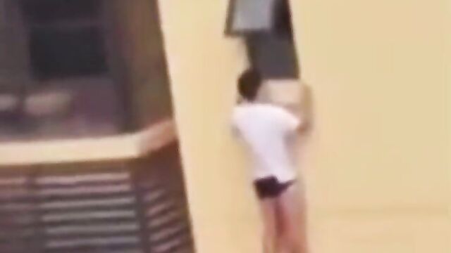 Side guy hides outside apartment window of high rise building, after his married girlfriend’s husband returned home too early! - 5 image