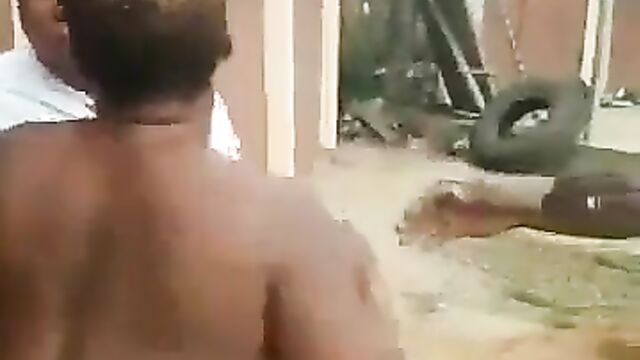 Boobs pop out in public as 2 Lagos girls with big breasts fight over a rich married man - 4 image