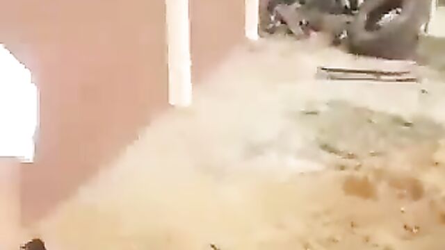 Boobs pop out in public as 2 Lagos girls with big breasts fight over a rich married man - 5 image