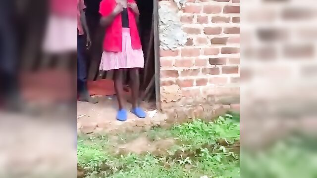 Wife caught her husband having incest sex with her daughter in an uncompleted building - 5 image