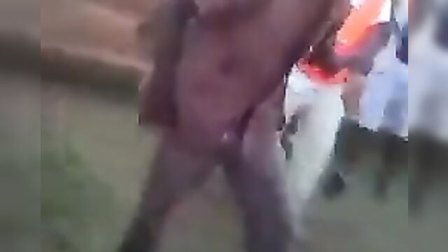 Drug dealer beats a girl for refusing to suck his dick, and gets beaten up in public - 4 image