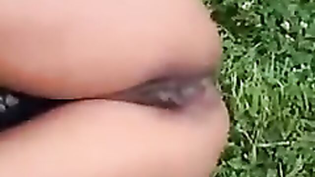 Wife beats and exposes side chick’s pussy in public for cheating with her husband - 4 image