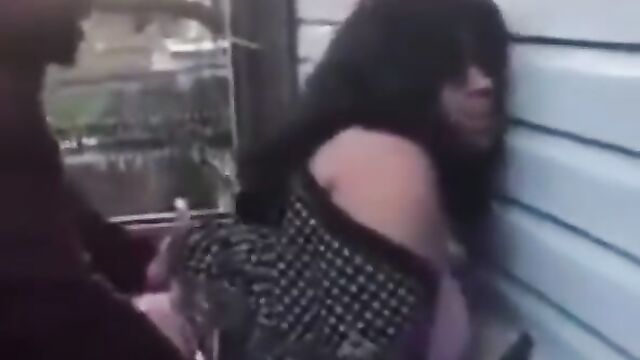 Woman having sex with a stranger outdoors - 1 image