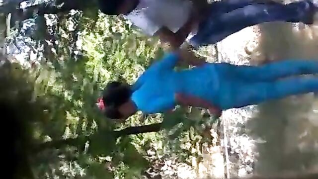 Student couple caught doing it outdoors in public - 5 image