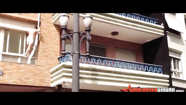 LOL! Man escapes through apartment window after his married girlfriend is caught cheating by her husband! - 4 image