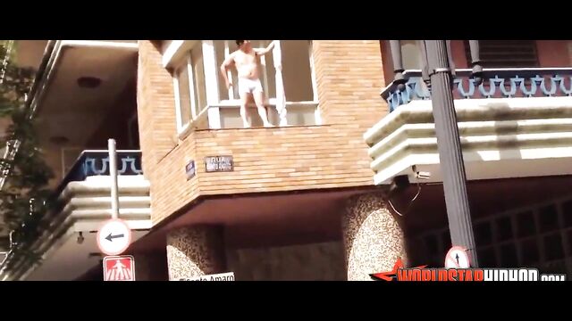 LOL! Man escapes through apartment window after his married girlfriend is caught cheating by her husband! - 5 image