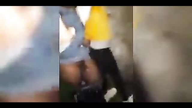 Drunk Mzansi lovers caught bonking in public - 4 image