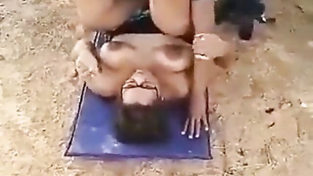 Student bonking sugar mummy with big breasts at a park in public - 5 image