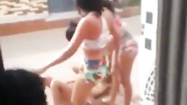 Wife and 2 sisters beat and strip side chick naked in public for sleeping with her cheating husband - 5 image