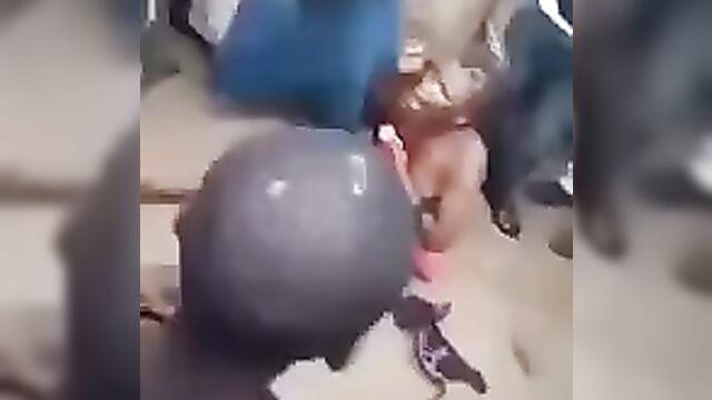 Woman stripped naked and beaten in public for allegedly kidnapping a child - 5 image