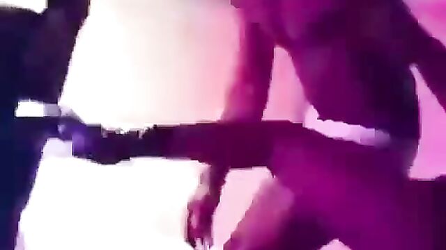 Strippers caught having sex in public at a Nigerian pool party - 5 image