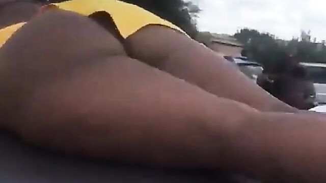 Mzansi woman exposing pussy in public – Part 1 - 3 image