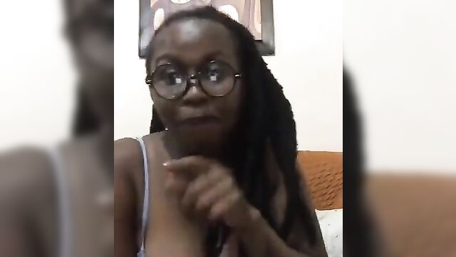 Sex with a drug dealer live on Facebook - 5 image