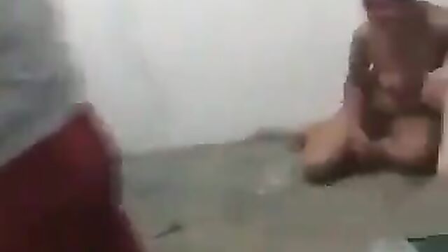 Wife beats side chick’s ass out with sticks after she caught her with cheating husband naked in bed having sex - 4 image