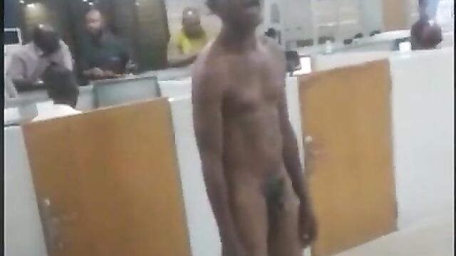 Man strips naked in public in a bank in Nigeria while asking for his money - 1 image