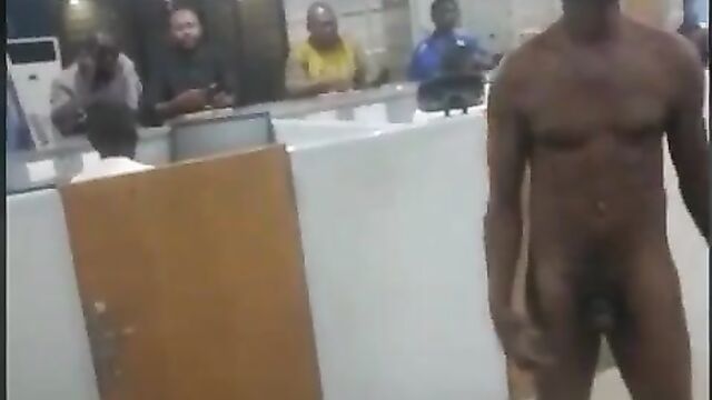 Man strips naked in public in a bank in Nigeria while asking for his money - 5 image