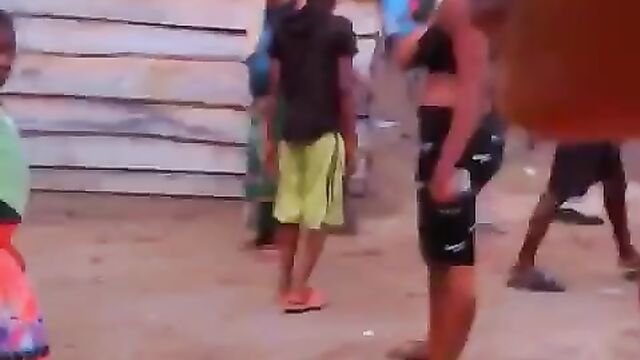 Breasts pop out as lady runs mad in public - 4 image