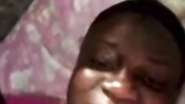 Nude video of Facebook girl Pretty Jenny on video call leaked by her male client - 5 image