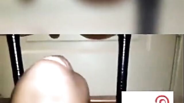 Dubai Porta Potty Video - 1 image