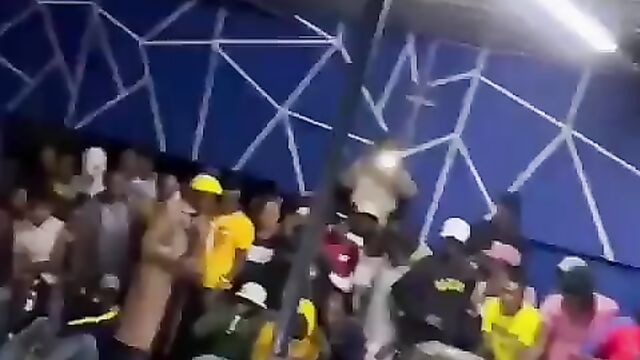 Nude chick at Mzansi wild party – Part 3