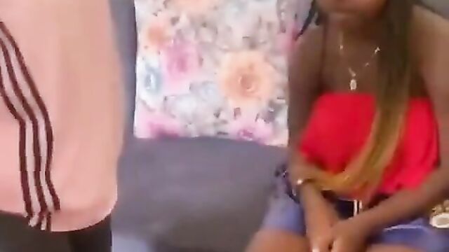 Ugandan girl, Pretty Nicole, stripped and beaten in public by 3 ladies for allegedly snatching boyfriend – Part 1 - 4 image