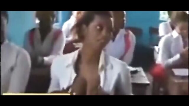 Female high school students caught trying to seduce their NYSC teacher - 3 image