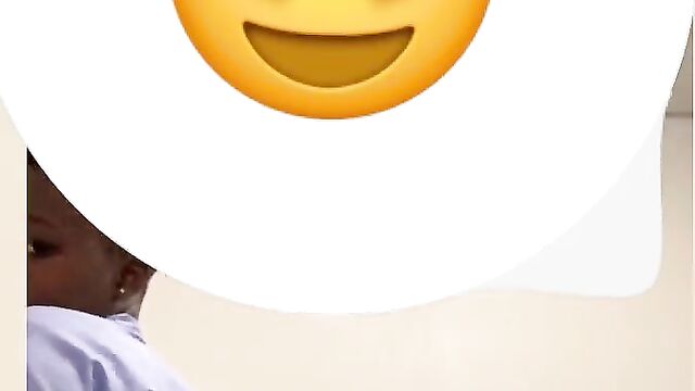 School girl caught showing her breasts and ass to her boyfriend on camera - 5 image