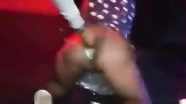 Pussy and ass pop out as Mzansi girl goes wild at a party for money - 5 image