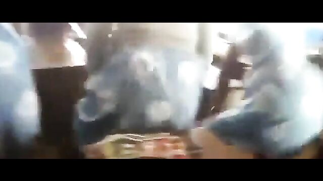 Ghanaian school girls twerking for their boyfriends in class - 4 image