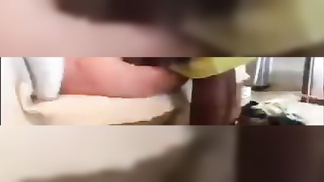 Maid Giving Her Boss Blowjob Video Leaked - 3 image