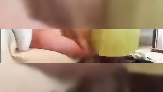 Maid Giving Her Boss Blowjob Video Leaked - 4 image