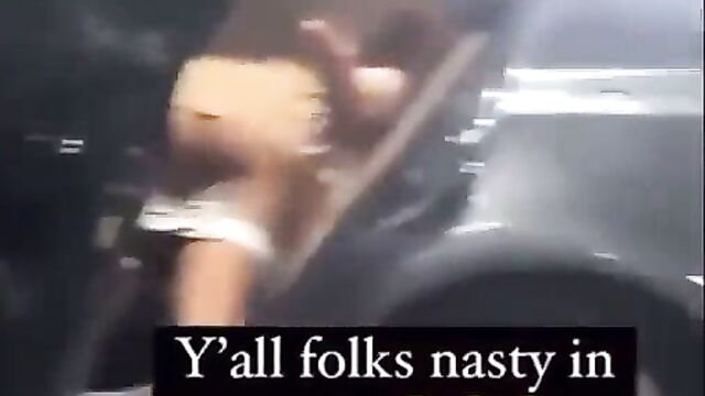 Orlando: Naked couples caught bonking in a car - 5 image